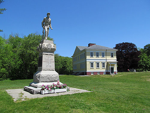 Civil War Memorial, Byfield, MA. Photo by John Phelan